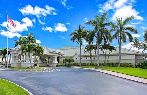 Tropical Cove Villa | Lexington Country Club Villa, 3 bedroom 2 bath, extended lanai with water view