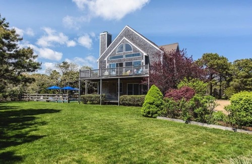 Katama House | LG Home, 18x40 Pool,Walk to Beach 7/5-7/12 Ferry Tixs, 8/23-8/30 Ferry Tixs