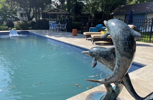 Cape May Court House House | Lg Victorian, New Resort-likePrivate Pool, Beds for 17, 10min to SH beach