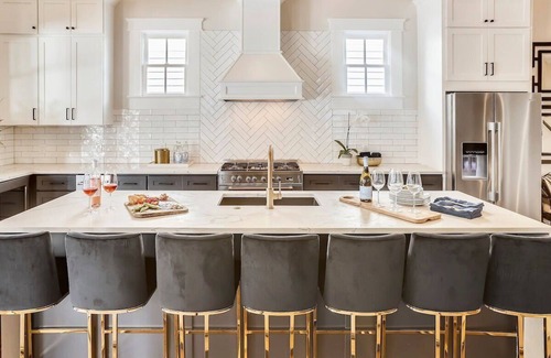 Lower Garden District House | LGD Designer Dream Condo | Heated Pool
