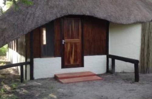 Muneambuanas Cabin | Lianshulu Bush Lodge