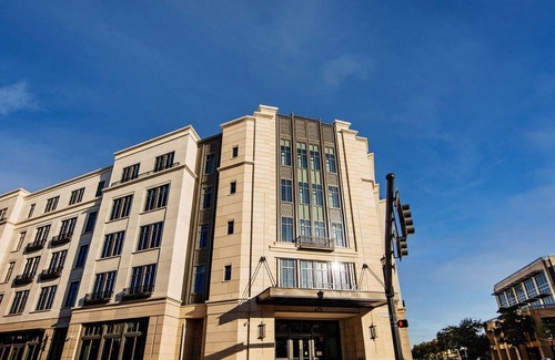 Ansonborough Resort | Liberty Place Charleston, Studio Plus: Experience Charleston’s Charm In Style