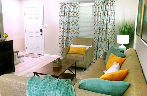 Pine Forest House | Liberty Towne- Conveniently located near I-95 and Fort Liberty