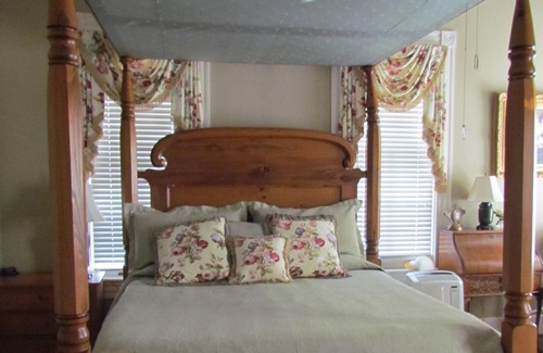 Natchitoches Bed & Breakfast | Library Suite - Elite Suite
