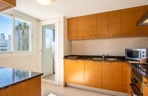 Puerto de Pollensa Apartment | Licensed contemporary apartment WiFi fully air conditioned fantastic pool