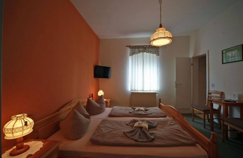 Bad Schandau House | Lichtenhainer Wasserfall - Double room, shower, WC