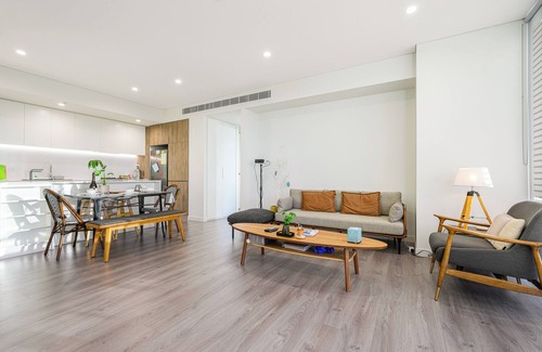 Lidcombe Apartment | Lidcombe 2Br Near Olympic Park Train station