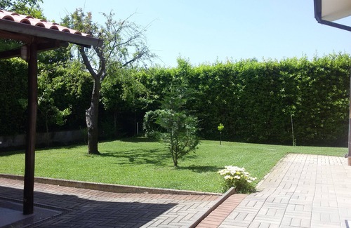 Camaiore House | Lido Di Camaiore Villa Garden 3 Kilometers From the Sea