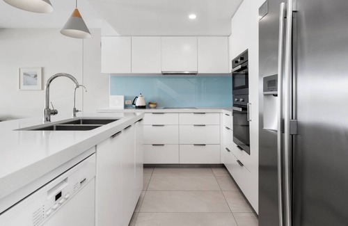 Noosaville Apartment | Life doesn't get Much Better at this Noosa River Front Townhouse