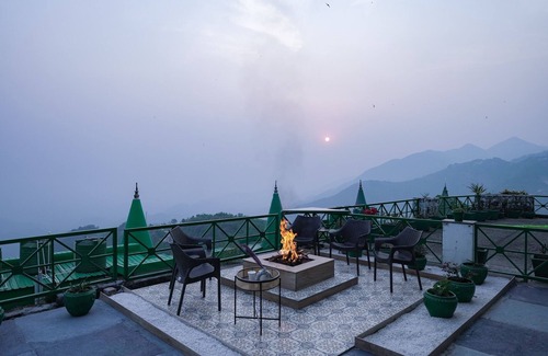 Mussoorie Villa | Life is Amazing at Hogwarts Villa - The Only theme based Villa in Mussorie
