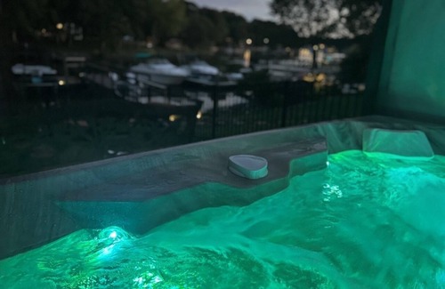 Cornelius House | Life is better at the Lake!