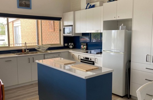 Tura Beach Apartment | Lifes A Beach - Pet Friendly!