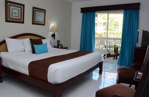 Puerto Plata Resort | Lifestyle Tropical Beach Resort QUEEN BED