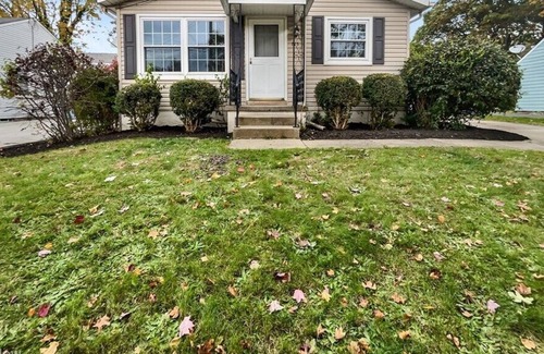 Firestone Park House | Light and Bright, Newly Updated Peaceful Home