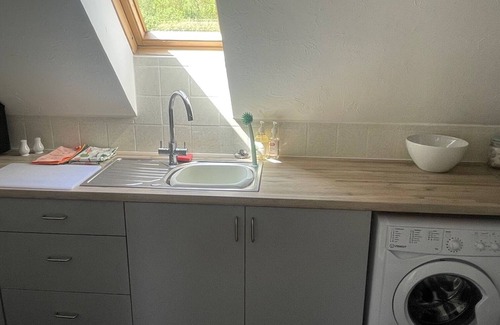 Totland Bay Apartment | Light, Bright and Airy Apartment in Totland, Close to The Needles
