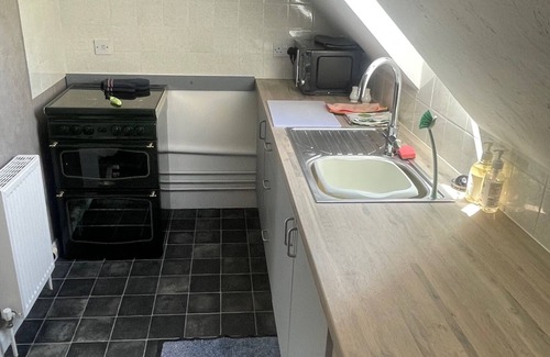 Totland Bay Apartment | Light, Bright and Airy Apartment in Totland, Close to The Needles