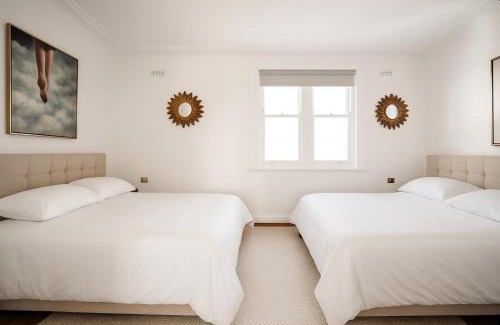 Brighton-le-Sands Apartment | Light Filled 3-Bed Home near Brighton Beach