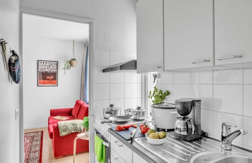 Punavuori Condo | Light-Filled Gem | Bathtub | 200m tram/bus | Wi-Fi