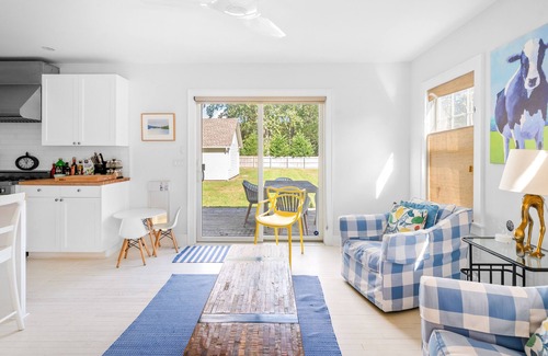 Cutchogue House | Light-filled home with fireplace & enclosed yard - near wineries