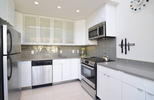 Georgetown Apartment | Light Filled Modern Apartment In The Heart Of Georgetown, Walk To Everything