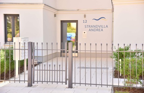 Ostseebad Baabe Apartment | Light-flooded vacation apartment 'Lachmöwe' in Baabe: sea view, comfort