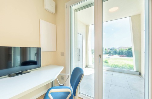 Monza Apartment | Light Garden-Luxury apartment with private parking