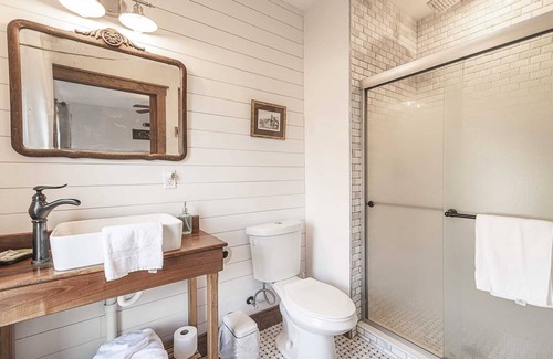Bolivar Bed & Breakfast | Light Horse Inn: Suite 6