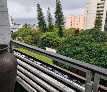Durban North Apartment | Lighthouse Apts Balcony apartment