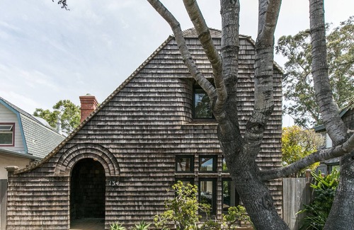 Westside Santa Cruz House | Lighthouse Executive Retreat
