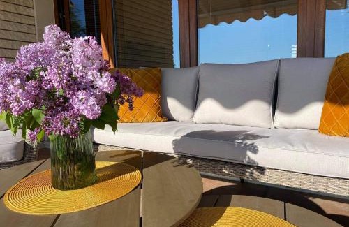 Balchik House | Lighthouse Golf Private Villa - Green and Blue