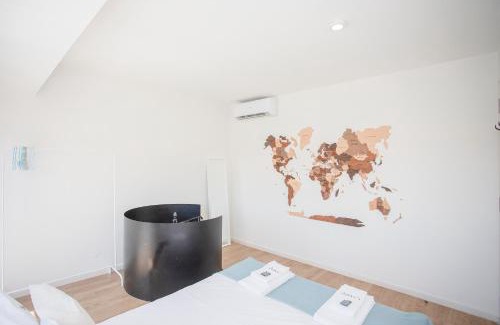 Uniao de Freguesias do Centro Apartment | Liiiving in Porto - Downtown Balcony Apartment