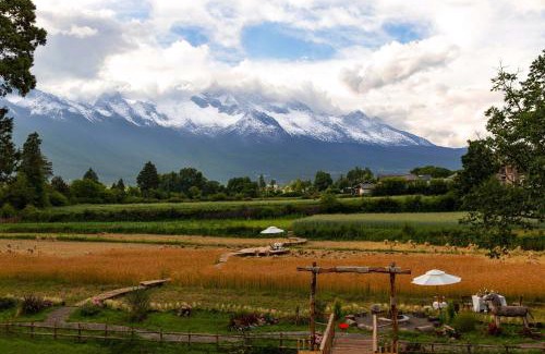 Baisha Old Town Hotel | LiJiang Mountain Spring Resort