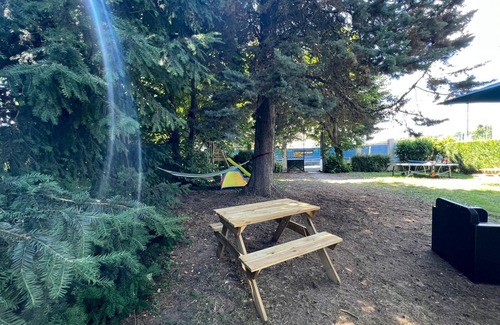 Villiers-le-Bel Ski Chalet | LIKEHOME - Garden with chalet near PARIS