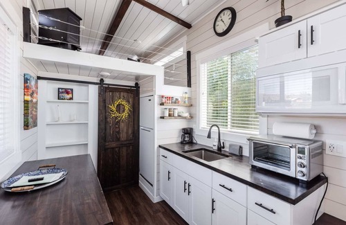 Apple Valley Apartment | Lil' Blue Oasis Tiny Home