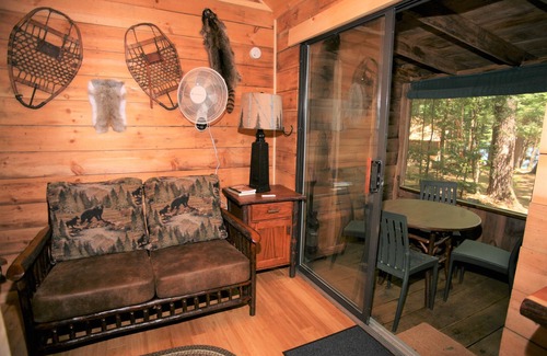 Warrensburg Cabin | Lil' Cabin @ Daggett Lake