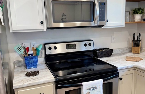 Paris House | Lil Gem - near Bethel and HCMC