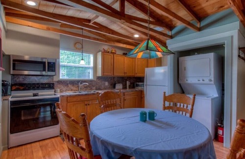 Marble Falls House | Lil Granny's Lake House - 750 square feet home in a quiet subdivision on Lake LBJ