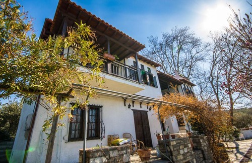 Volos House | Lila House