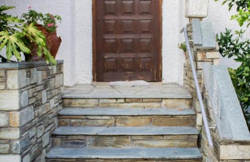 Volos House | Lila House