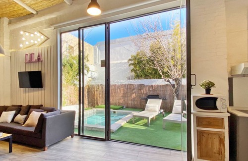 La Marina del Prat Vermell House | Lila House. House with pool in Barcelona HUTB-009 160