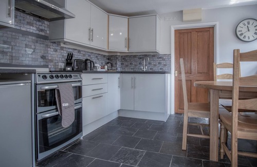 Amroth Cottage | Lilac Cottage - 1 Bedroom Cottage - Amroth