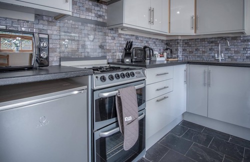 Amroth Cottage | Lilac Cottage - 1 Bedroom Cottage - Amroth