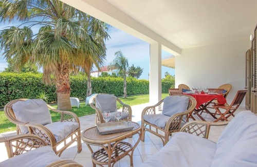Porto Palo House | LILLA VILLA - MENFIELD PORT (AG)