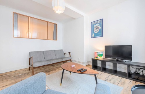 Old Lille Apartment | Lille Hypercentre appartement bedroom