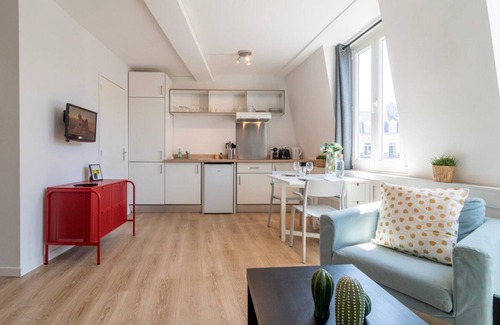 Lille Apartment | Lille Hypercentre/Gares - Beautiful duplex!