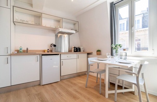 Lille Apartment | Lille Hypercentre/Gares - Beautiful duplex!