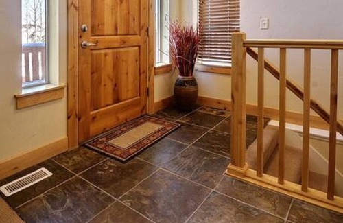 Bear Hollow Village House | Lillehammer Lodge - Great Location, Large Bear Hollow Townhome