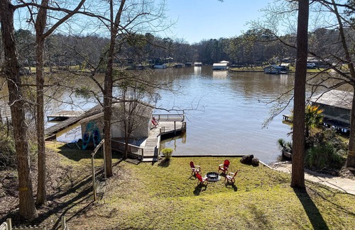 Milledgeville House | Lily & Oak Lakefront Retreat
