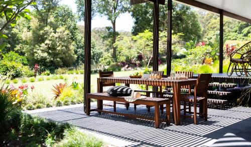Skinners Shoot Villa | Lily Pad at Byron Bay