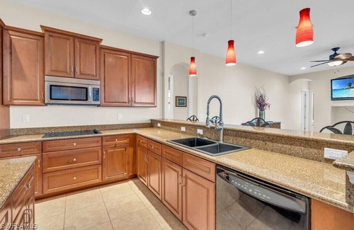Burnt Store Villa | Lily Rose Villa 3-BR on canal with spectacular sunsets in beautiful Cape Coral